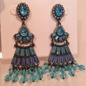 Meet your Posher, Holly